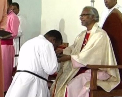 K.P. Yohannan Told Gospel for Asia Staff He Didn’t Allow Ring Kissing, Video Appears to Contradict His Story